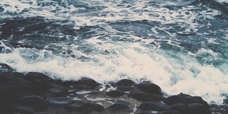 哈尔滨玻璃制品出口贸易分析：掘金俄罗斯及东北亚市场的机遇、挑战与战略布局